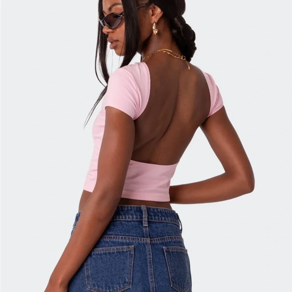 Edikted Bambi Open Back T-Shirt - Picture 4 of 7